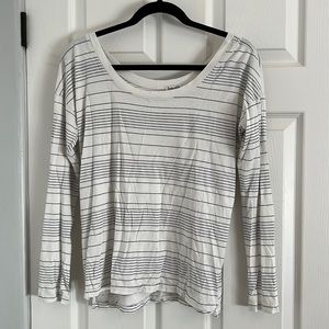 Splendid size small stripe long sleeve. Soft material. Great condition.